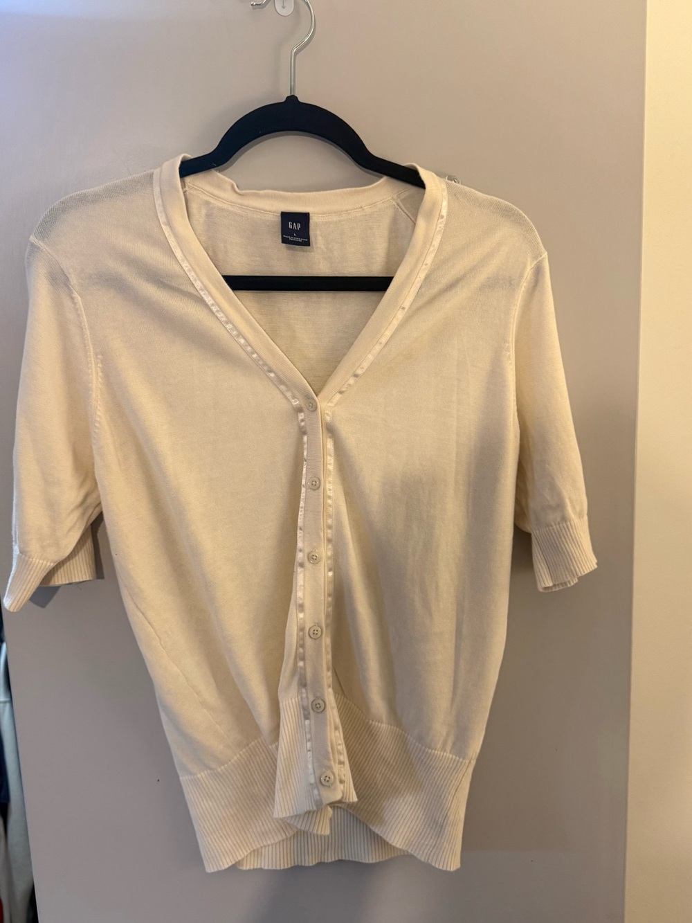 GAP Cream Short-Sleeve V-Neck Button Cardigan